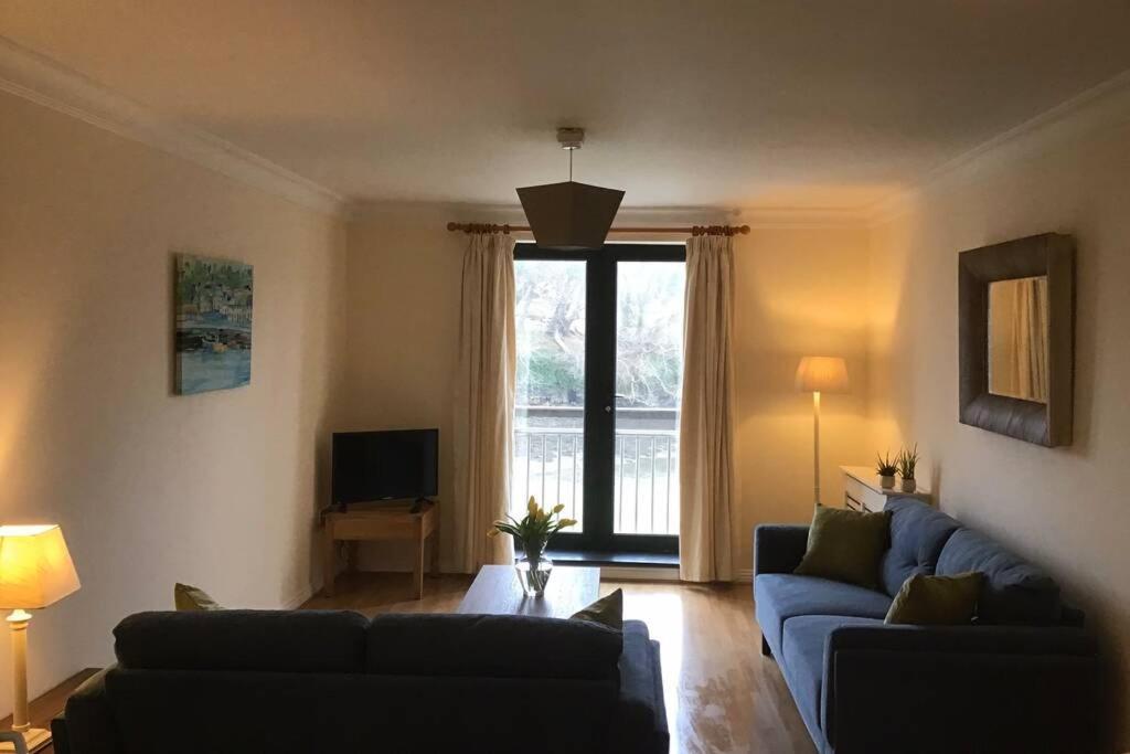Waterfront Apartment Completely Refurbished Westport Esterno foto